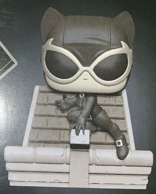 Funko POP! Heroes Deluxe Catwoman #269 [Black & White] Jim Lee Collection Exclusive